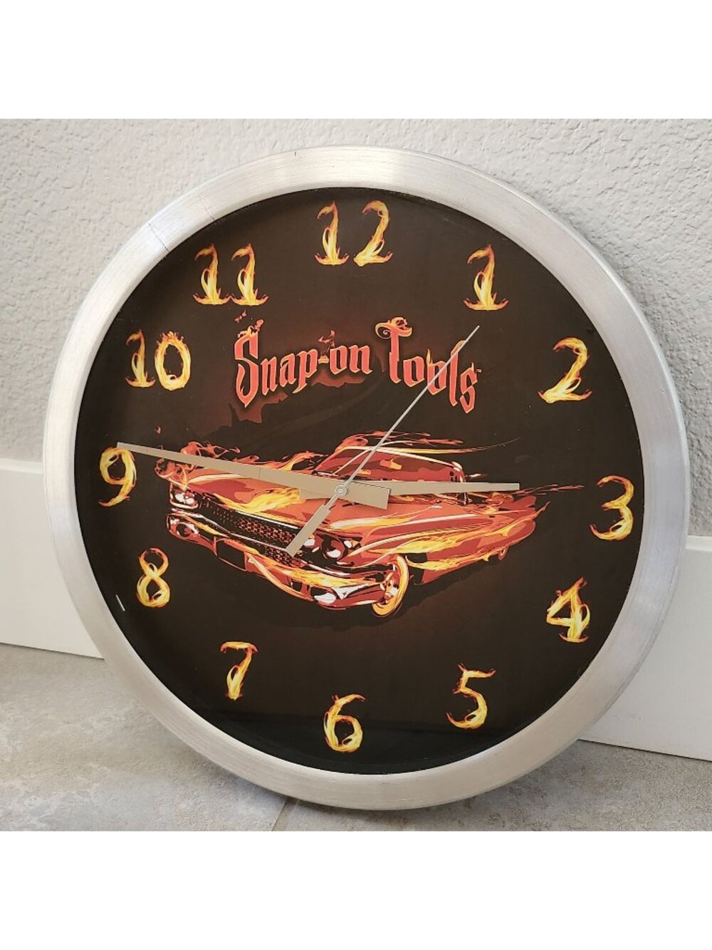Snap On Tools Round 14in Wall Clock Flaming Cadillac Convertible Silver Frame